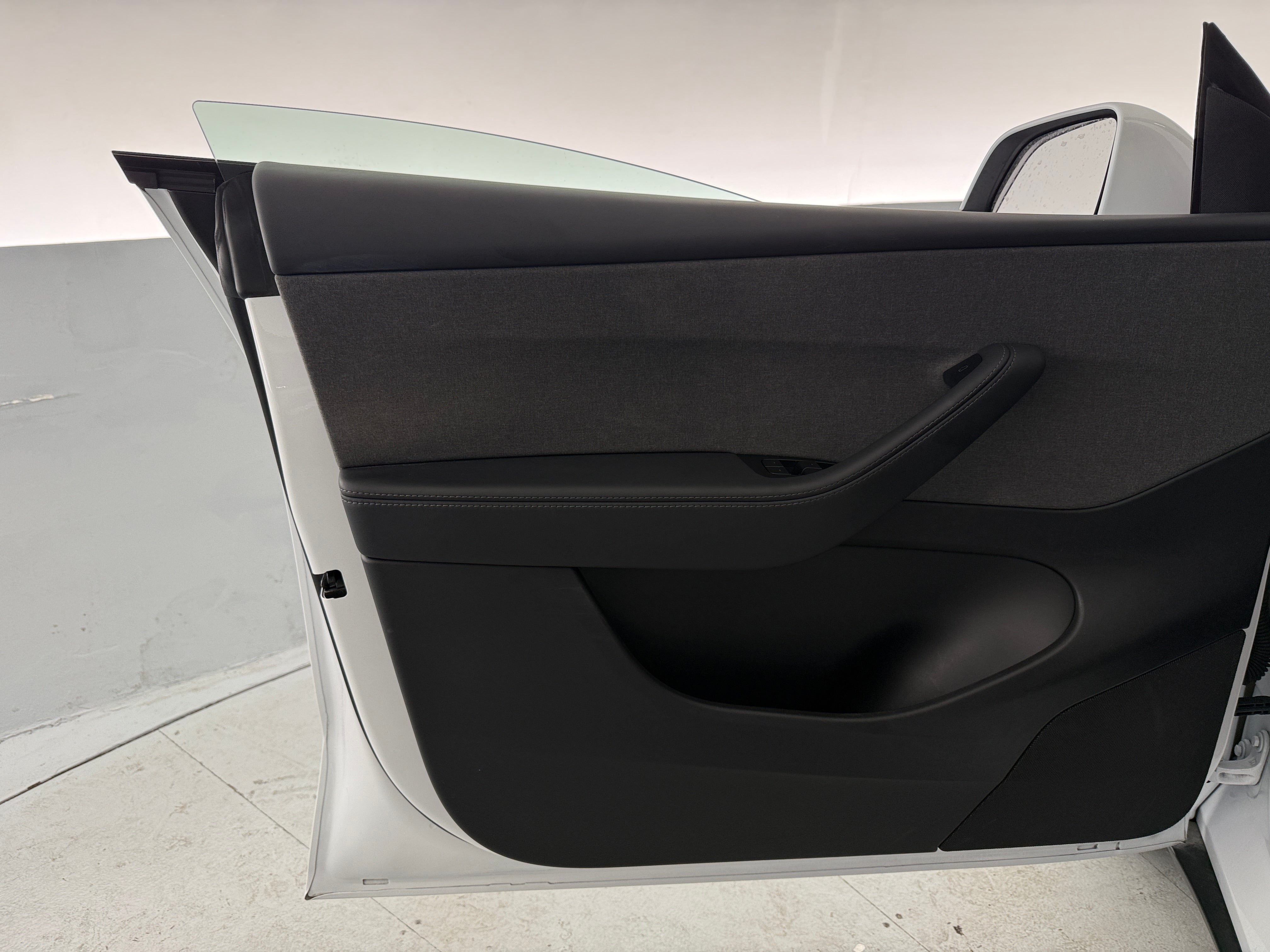 tesla model y 2026 7SAYGDED8TA597129 image tesla model y 2026 7SAYGDED8TA597129 image